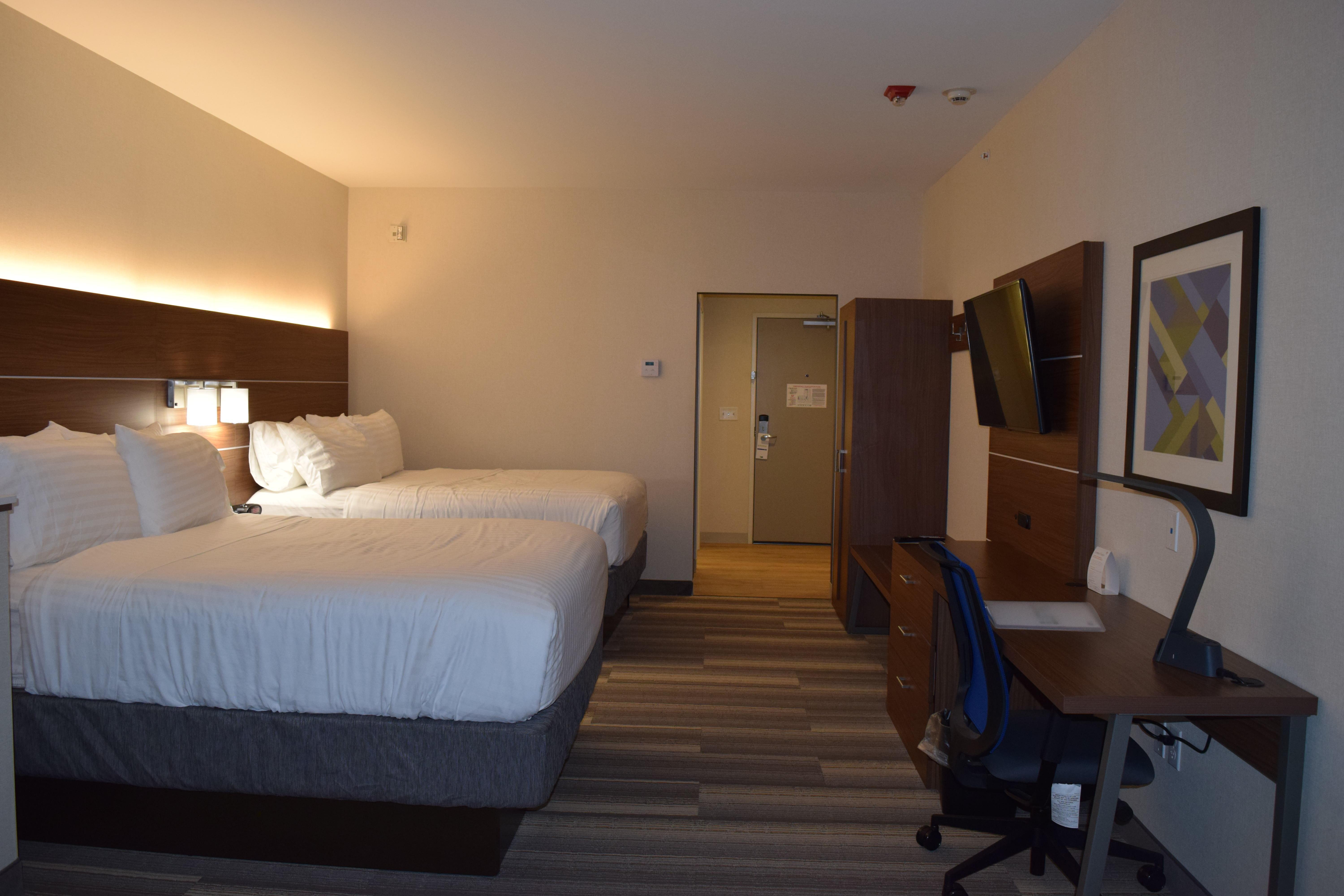 Holiday Inn Express & Suites Ithaca By Ihg Exterior photo