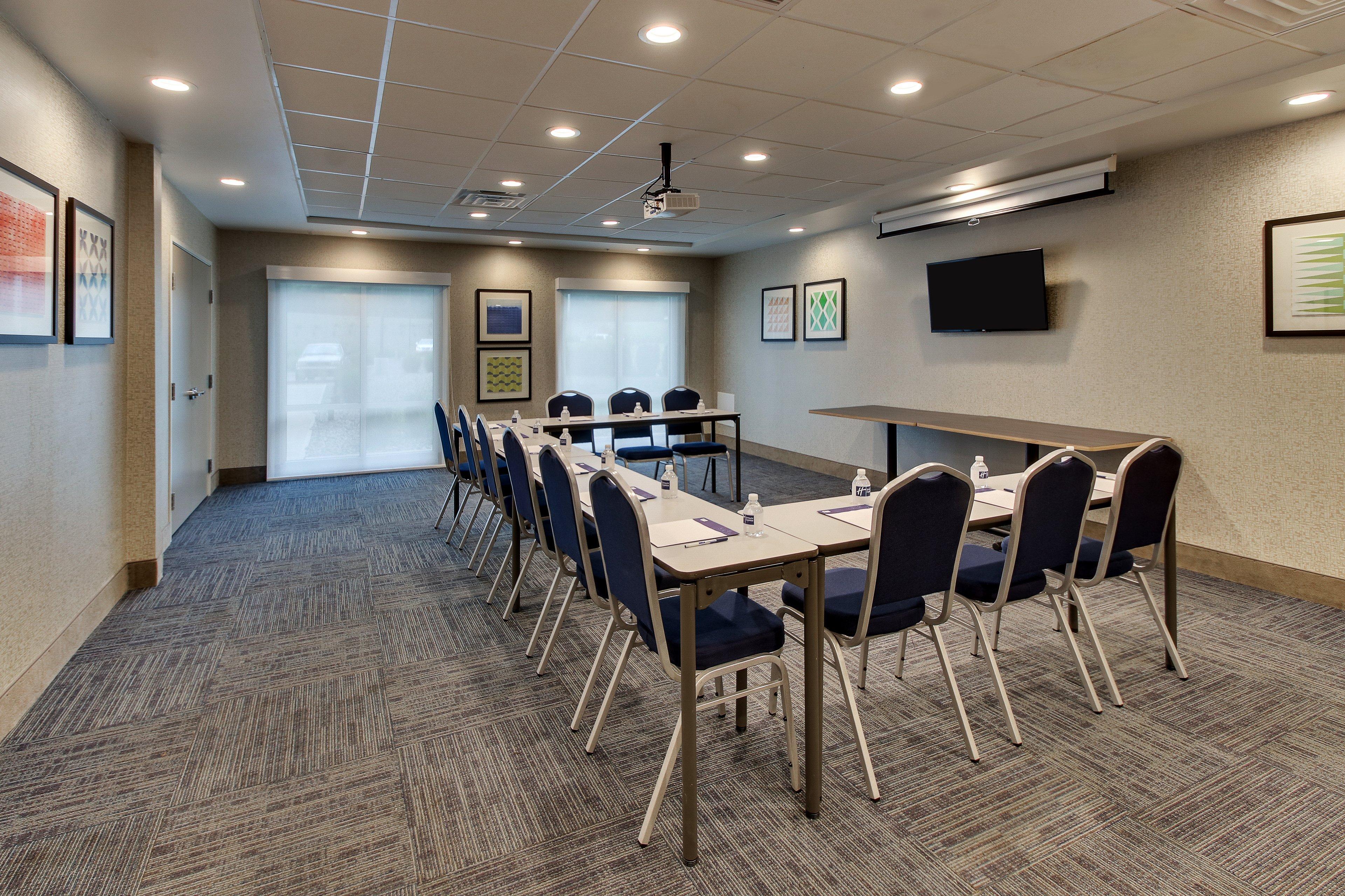 Holiday Inn Express & Suites Ithaca By Ihg Exterior photo