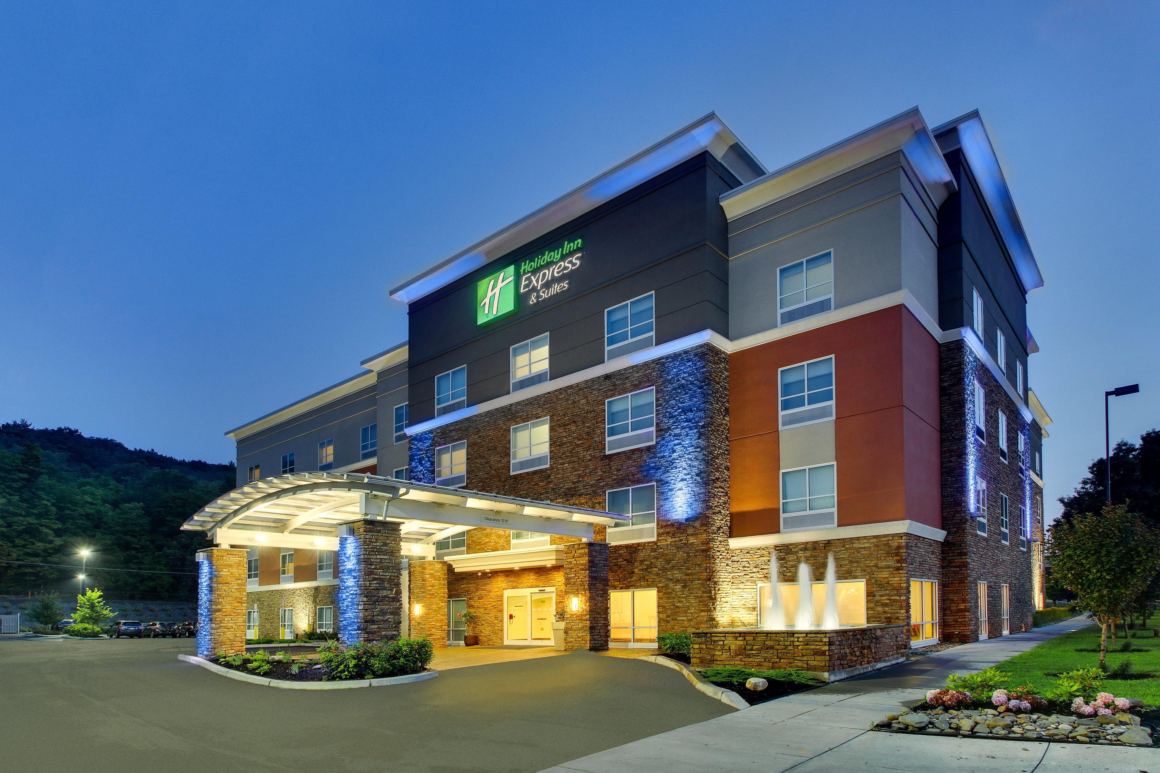Holiday Inn Express & Suites Ithaca By Ihg Exterior photo