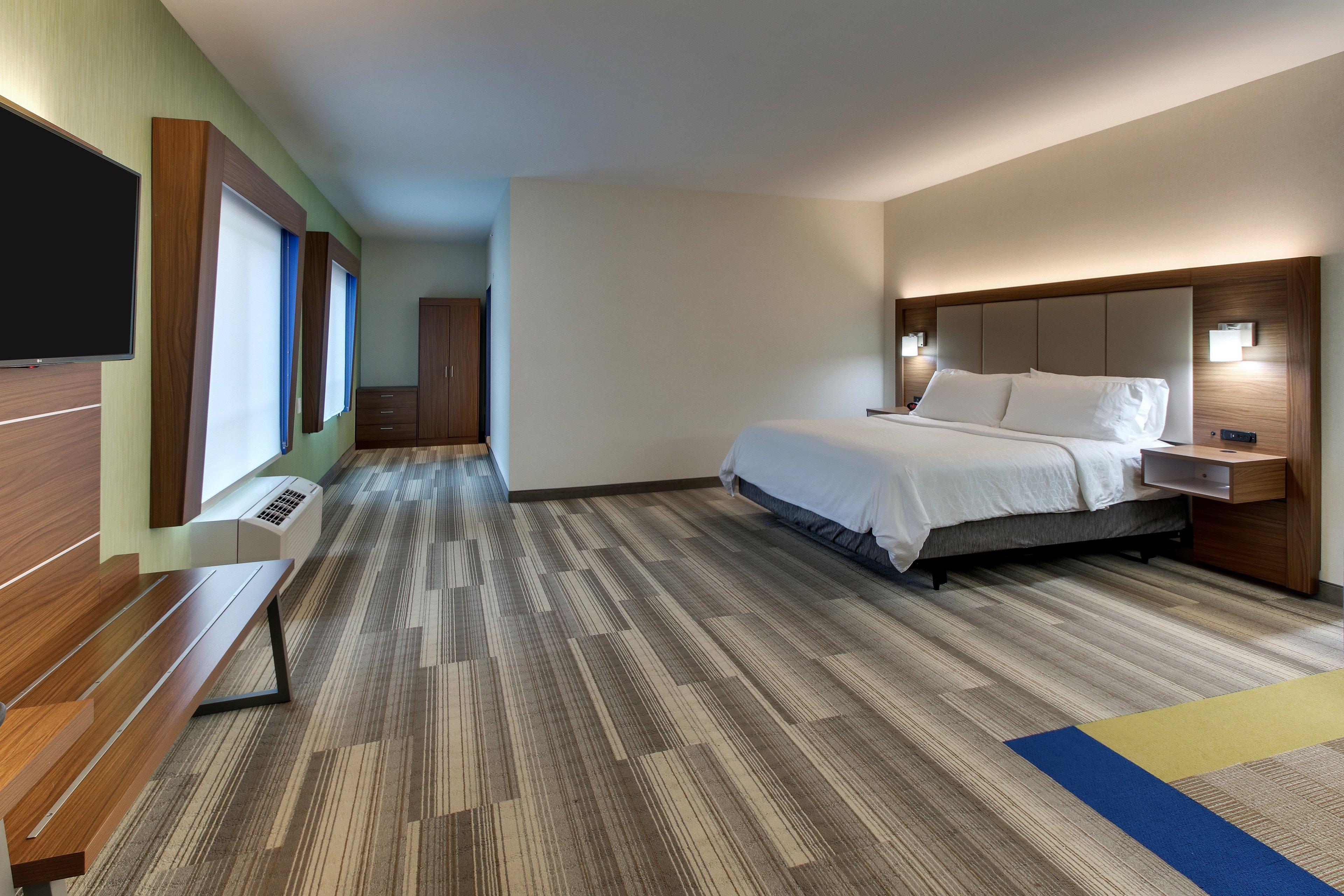 Holiday Inn Express & Suites Ithaca By Ihg Exterior photo