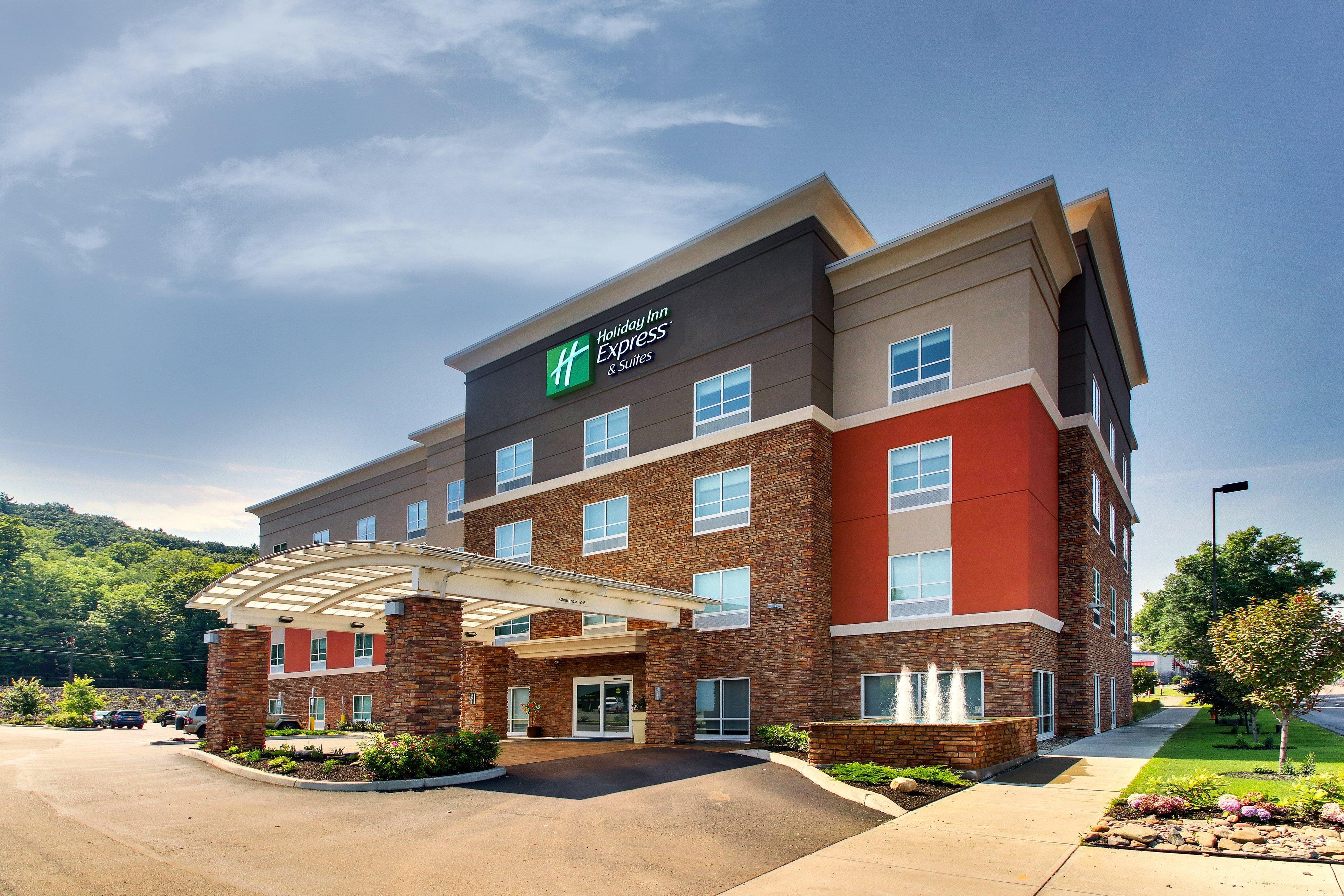 Holiday Inn Express & Suites Ithaca By Ihg Exterior photo